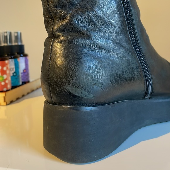 Platform Leather Bootie - Picture 4 of 9